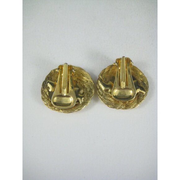 Vintage Swirled Textured Gold Tone Clip On Earrings Round Medallion Byzantine - Picture 3 of 7
